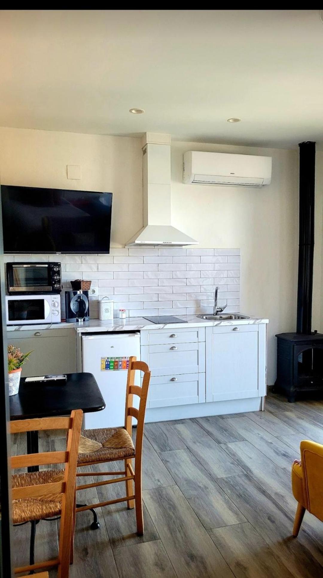 Casas Rurales Maribel - Complejo Moradas Del Cerro 2 - Suites Con Jacuzzi En Alcala Del Jucar Casas del Cerro Kamer foto